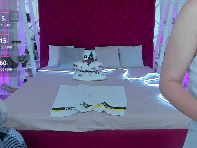 Livia-Shy live cam on BongaCams