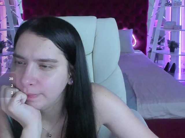 Livia-Shy live cam on BongaCams