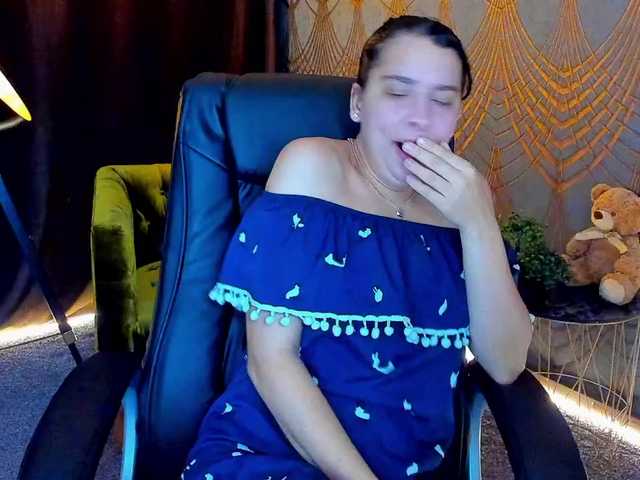 Livia-Shy live cam on BongaCams