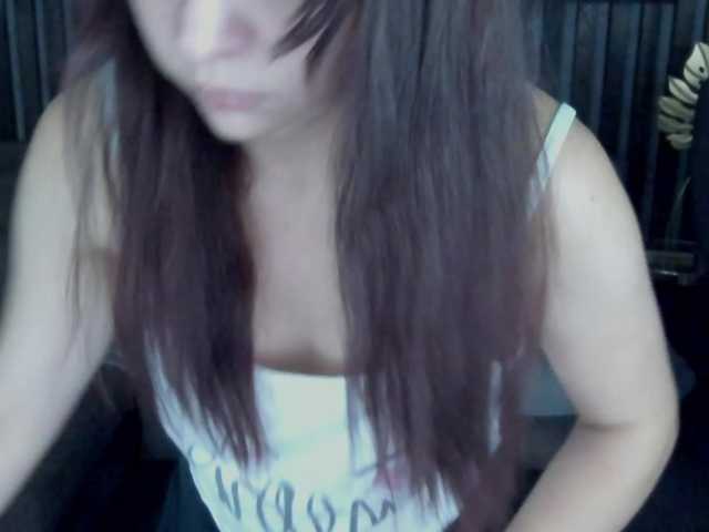 Livia-Shy live cam on BongaCams