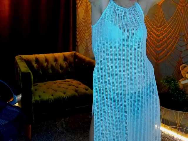 Livia-Shy live cam on BongaCams