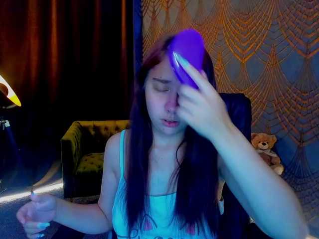 Livia-Shy live cam on BongaCams