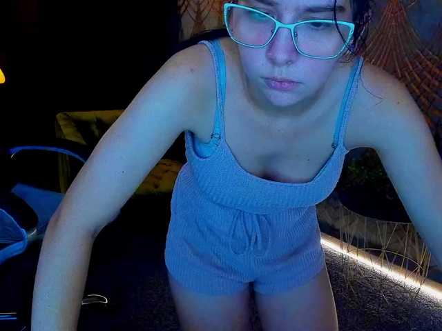 Livia-Shy