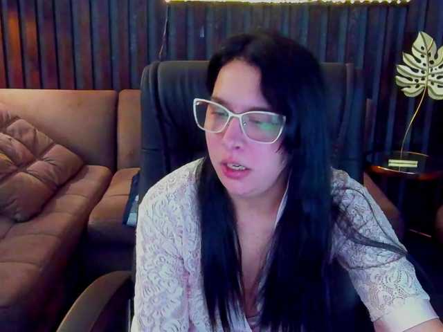 Livia-Shy live cam on BongaCams