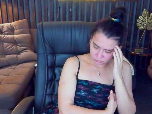 Livia-Shy live cam on BongaCams