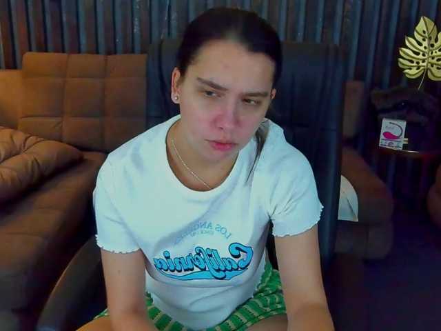 Livia-Shy live cam on BongaCams