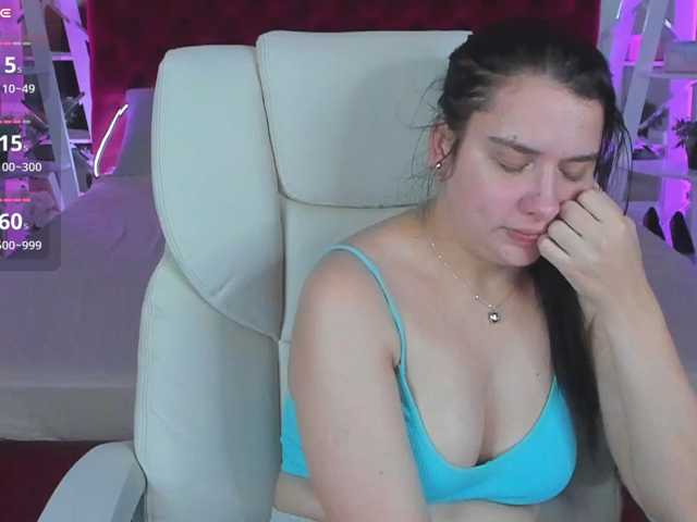 Livia-Shy live cam on BongaCams