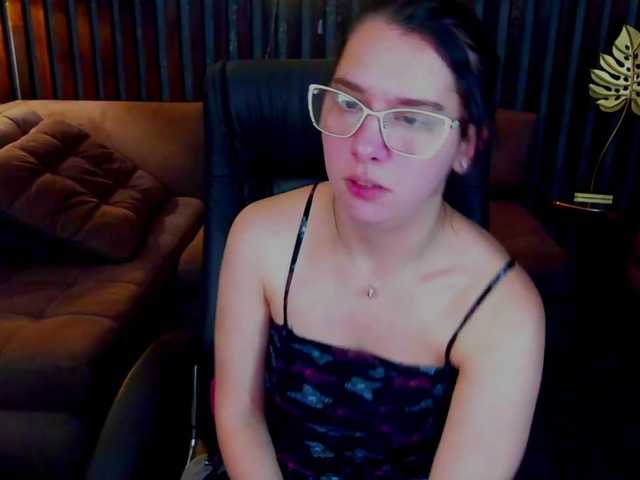 Livia-Shy live cam on BongaCams