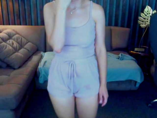Livia-Shy live cam on BongaCams