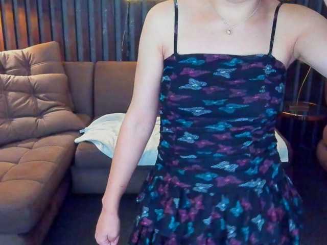 Livia-Shy live cam on BongaCams