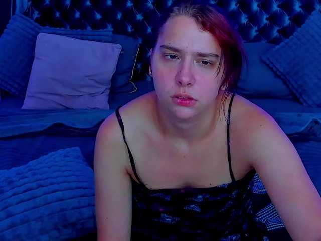 Livia-Shy live cam on BongaCams