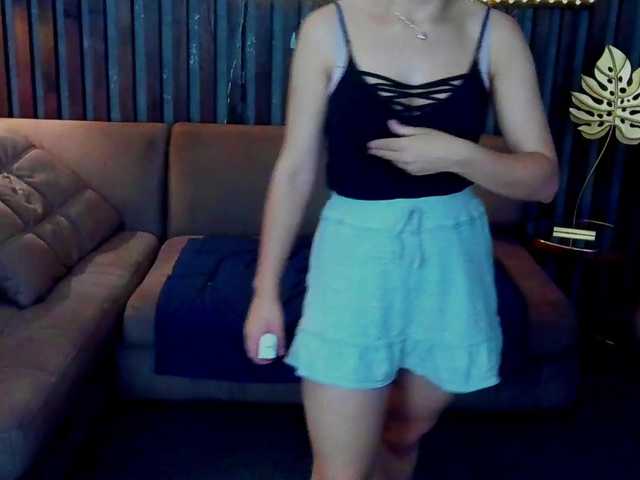 Livia-Shy live cam on BongaCams