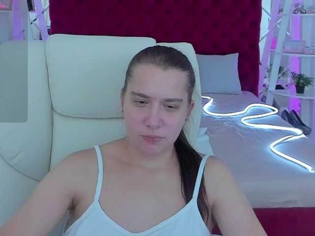 Livia-Shy live cam on BongaCams