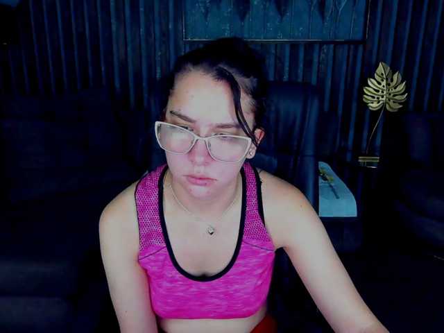 Livia-Shy live cam on BongaCams