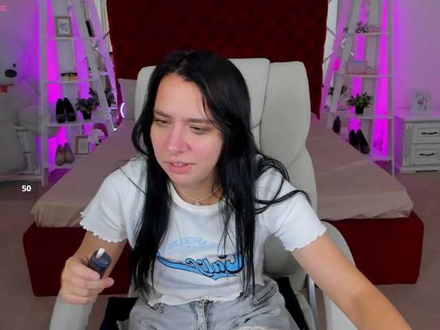 Livia-Shy live cam on BongaCams