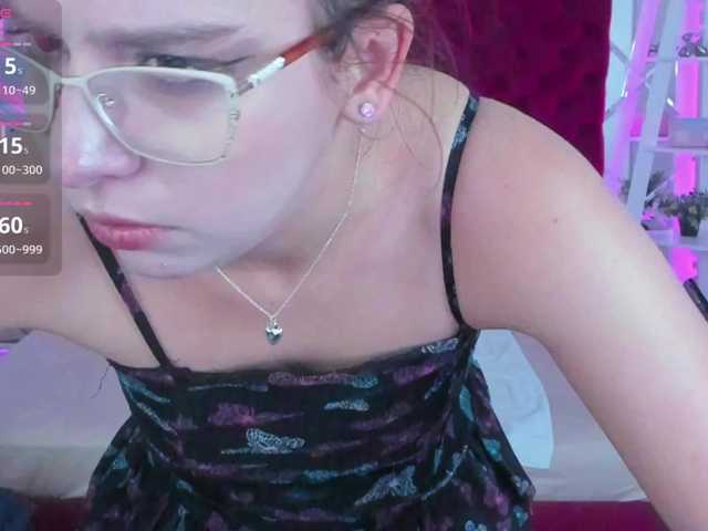 Livia-Shy live cam on BongaCams