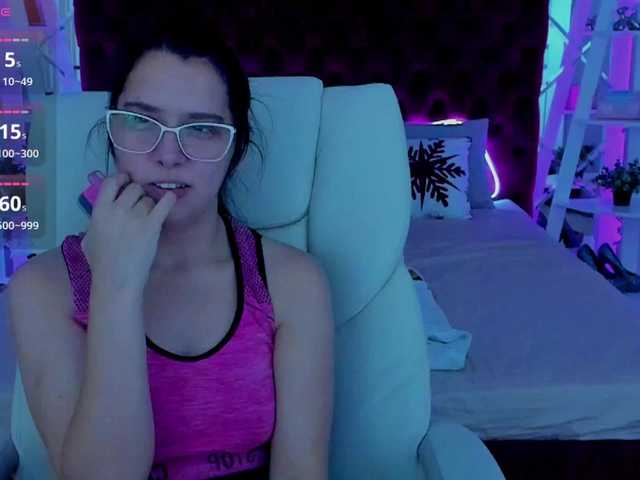 Livia-Shy live cam on BongaCams