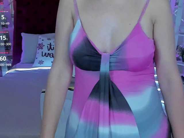 Livia-Shy live cam on BongaCams