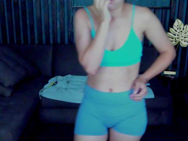 Livia-Shy live cam on BongaCams