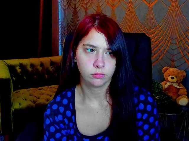 livia-shy