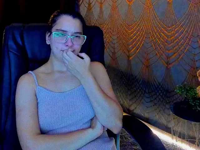Livia-Shy live cam on BongaCams
