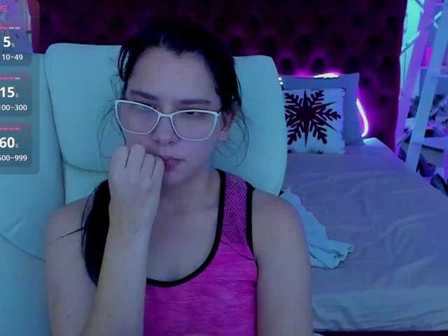 Livia-Shy live cam on BongaCams
