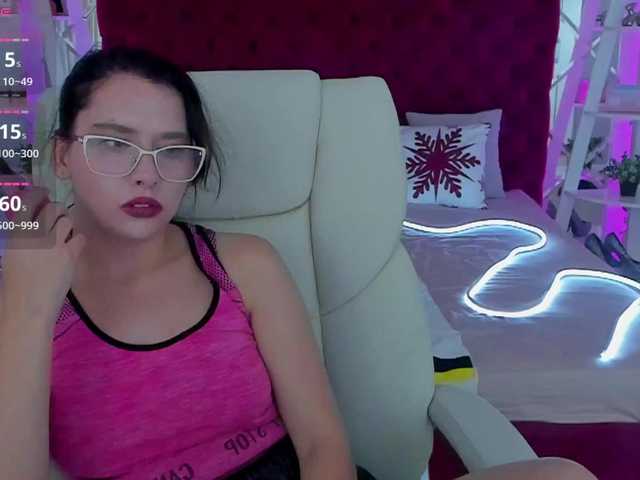 Livia-Shy live cam on BongaCams