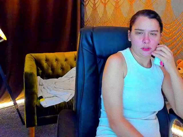 Livia-Shy