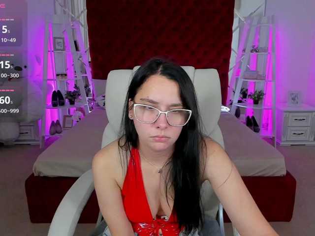 Livia-Shy live cam on BongaCams