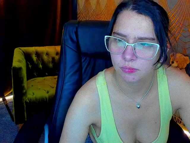 Livia-Shy