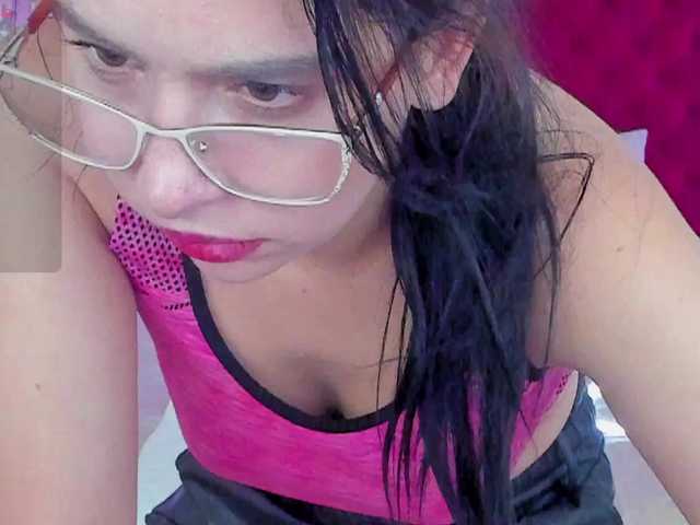 Livia-Shy live cam on BongaCams