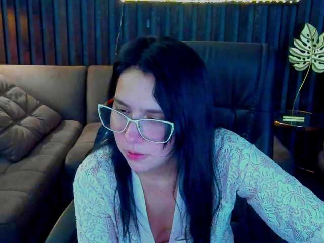 Livia-Shy live cam on BongaCams