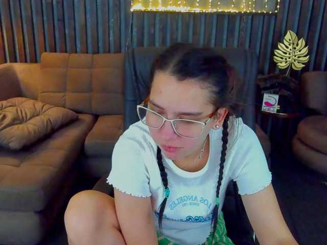 Livia-Shy live cam on BongaCams