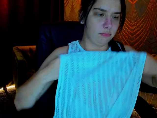Livia-Shy live cam preview