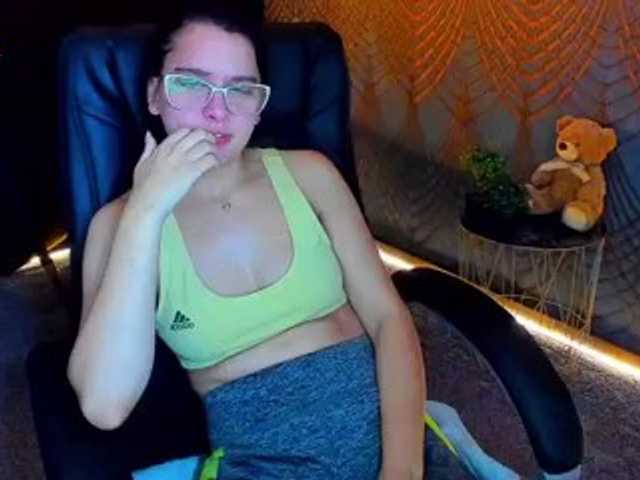 Livia-Shy