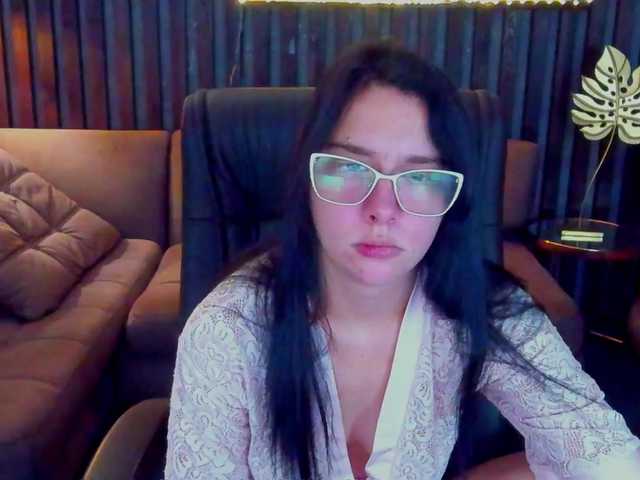 Livia-Shy live cam on BongaCams