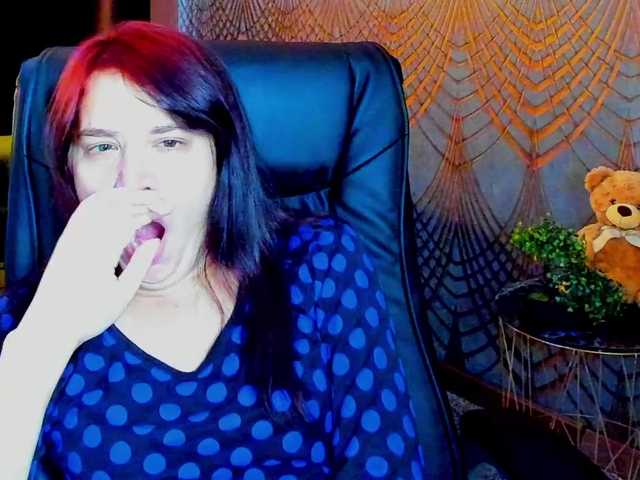 Livia-Shy live cam on BongaCams