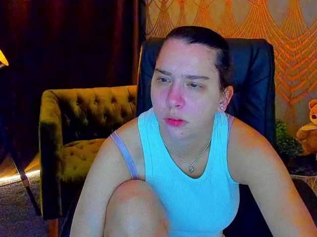 Livia-Shy live cam on BongaCams