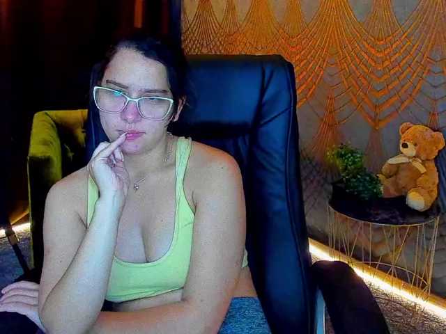 Livia-Shy