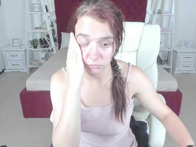 Livia-Shy live cam on BongaCams