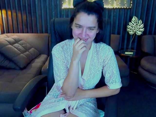 Livia-Shy live cam on BongaCams