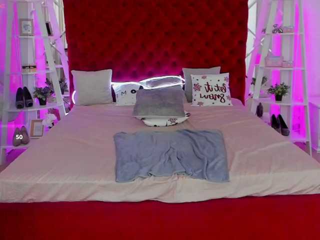 Livia-Shy live cam preview