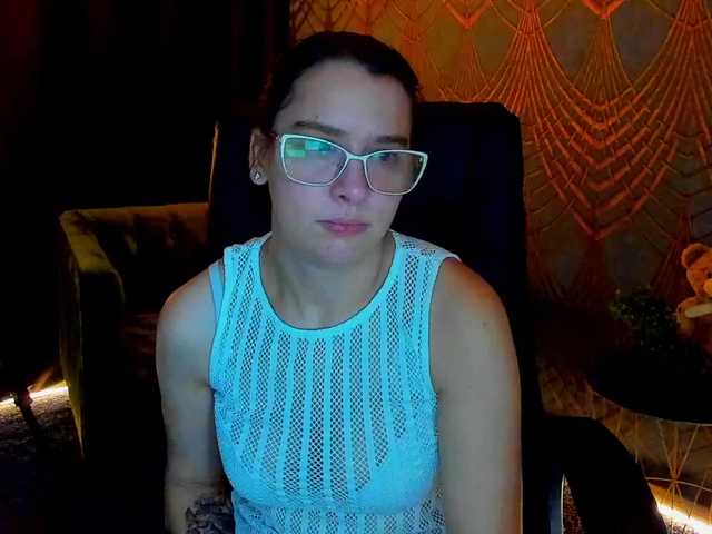 Livia-Shy live cam on BongaCams