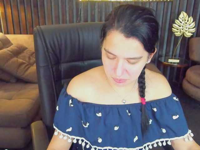 Livia-Shy live cam on BongaCams