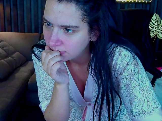 Livia-Shy live cam on BongaCams