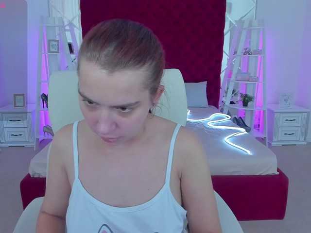 Livia-Shy live cam on BongaCams