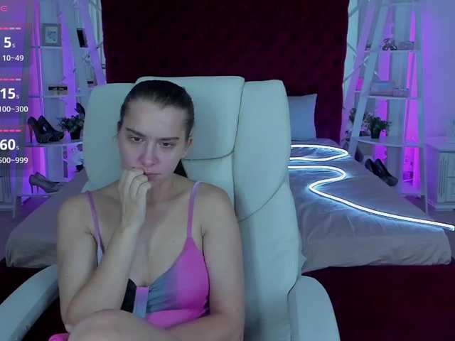 Livia-Shy live cam on BongaCams