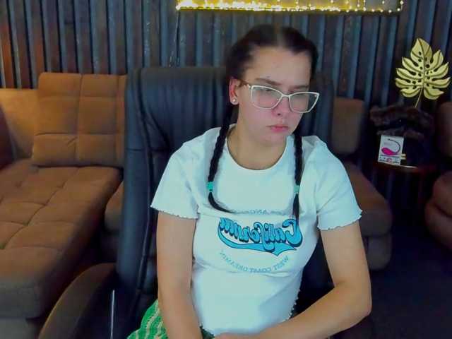 Livia-Shy