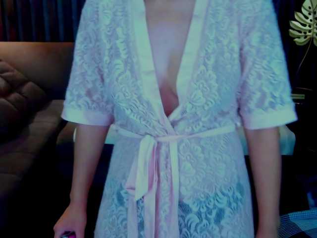 Livia-Shy live cam on BongaCams
