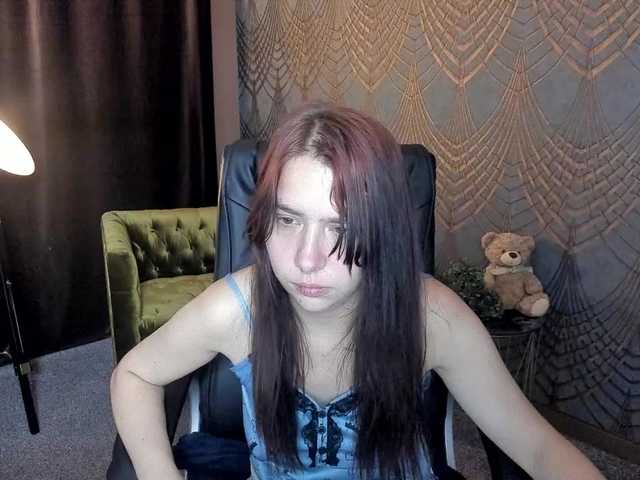 Livia-Shy live cam on BongaCams